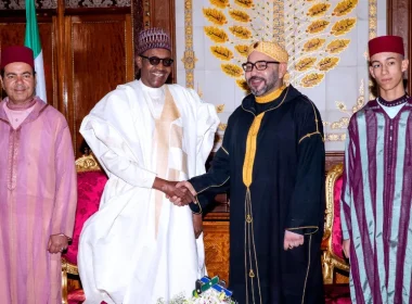 Nigeria ehemaliger Präsident und Marokkos König im Königspalast