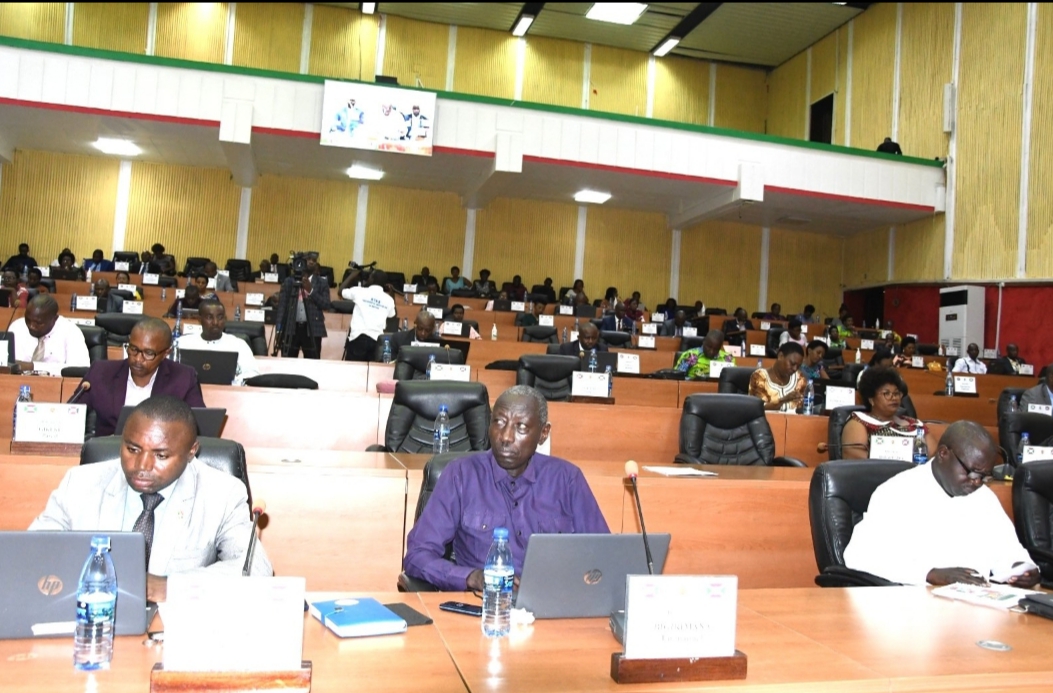 Abgeordnete im Parlament Burundis